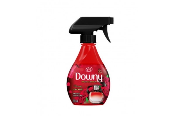 Освежающий спрей Downy Passion для текстиля и одежды 370 мл