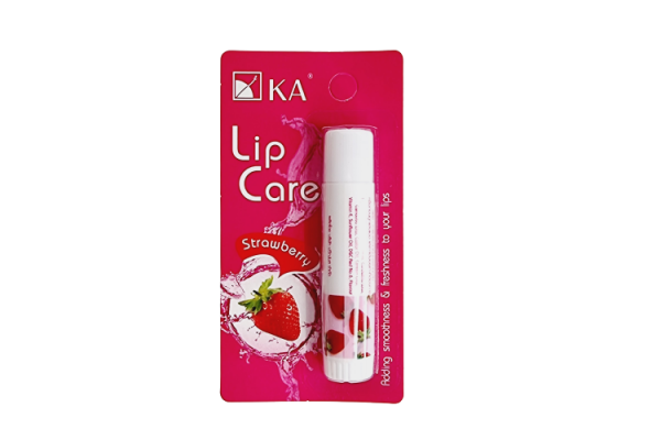 Увлажняющий бальзам для губ с витамином Е от KA Lip Care Strawberry 3.5g